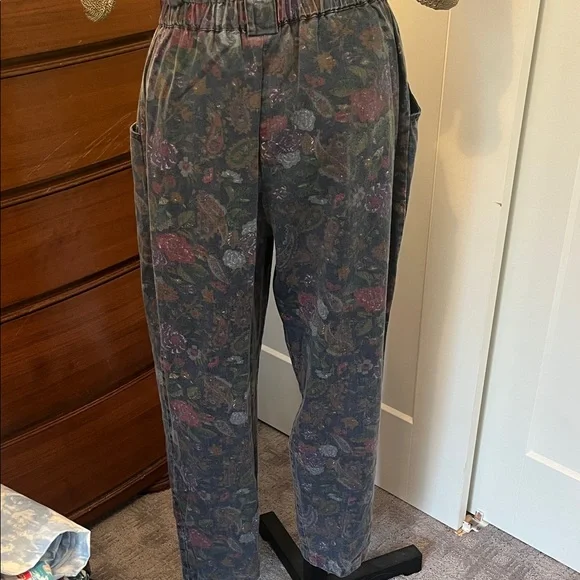 Vintage 80’s/90’s Floral Patterned Pants - Picture 4 of 7
